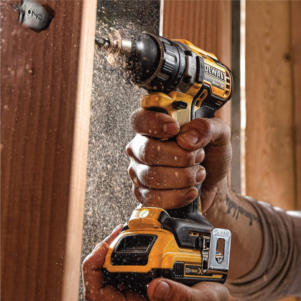 Trapano Originale Avvitatore DWT 48V | 2 Batterie Incluse + 26 Accessori | Prestazioni Elevate e Qualità Garantita